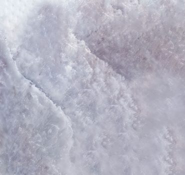 Eterea è una carta da parati realizzata da Manarti