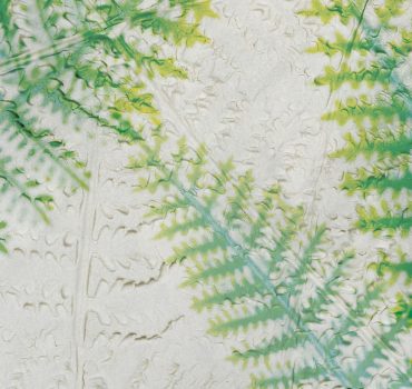 Impronte di verde è una carta da parati realizzata da Manarti